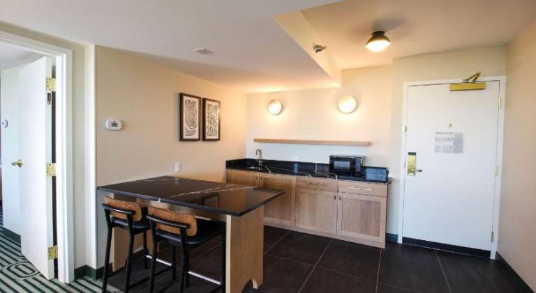 DoubleTree by Hilton Clarksville Riverview — photo 5