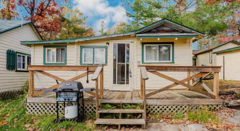 House | Pets allowed in Gravenhurst, ON