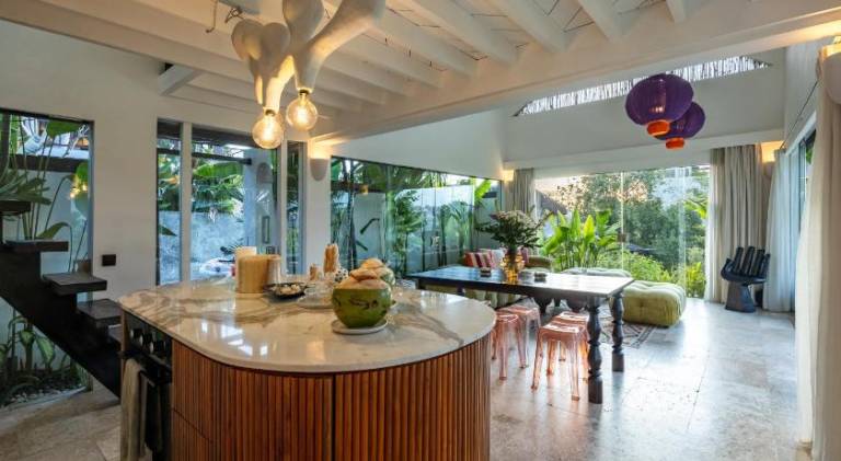 Child-friendly pleasant villa with patio, private pool & garden | Pets allowed — photo 5