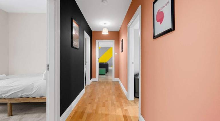Apartment | Close to Manchester Town Hall | Pets allowed — photo 5