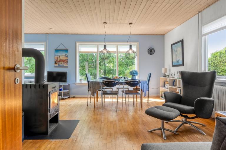 Vacation home with terrace — photo 4