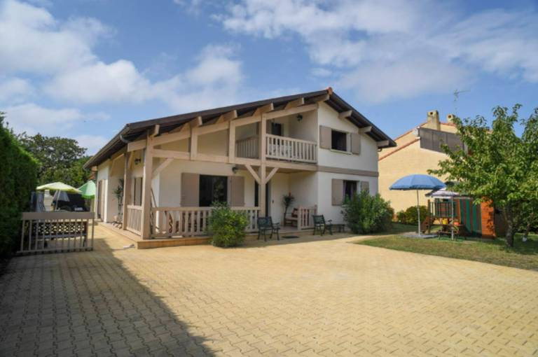 Ferienhaus in Gujan-Mestras f&uuml;r max. 12 Personen