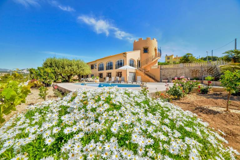Fully equipped villa with barbecue, terrace & private pool | Pet-friendly — photo 2