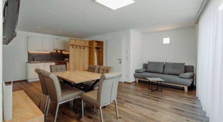Rental apartment with patio in Flachau