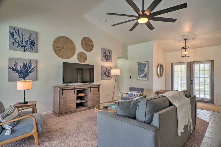 Private Pool: Beachy Cape Coral Getaway! in Cape Coral, FL