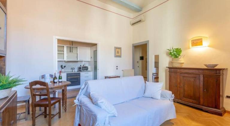 Apartment with hot tub | Near Florence Cathedral — photo 2