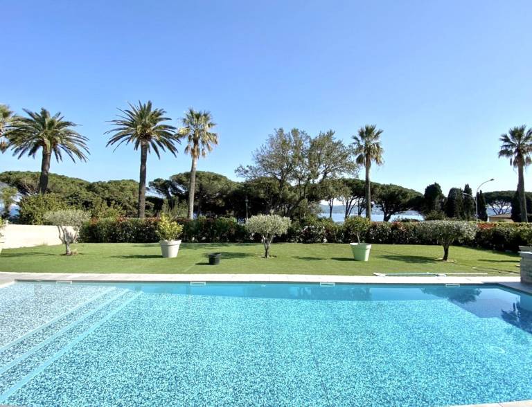 Villa with garden, pool & BBQ | Garden view — photo 3