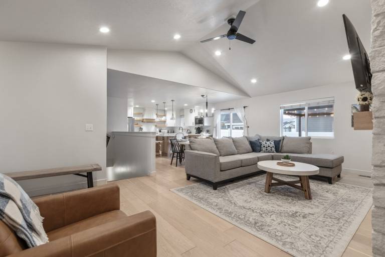 House with garden, barbeque & jacuzzi | Mountain view | Suitable for remote work — photo 2