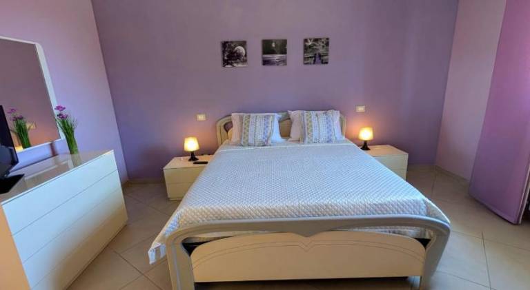 Holiday apartment with 1 room for 6 persons in Silvi