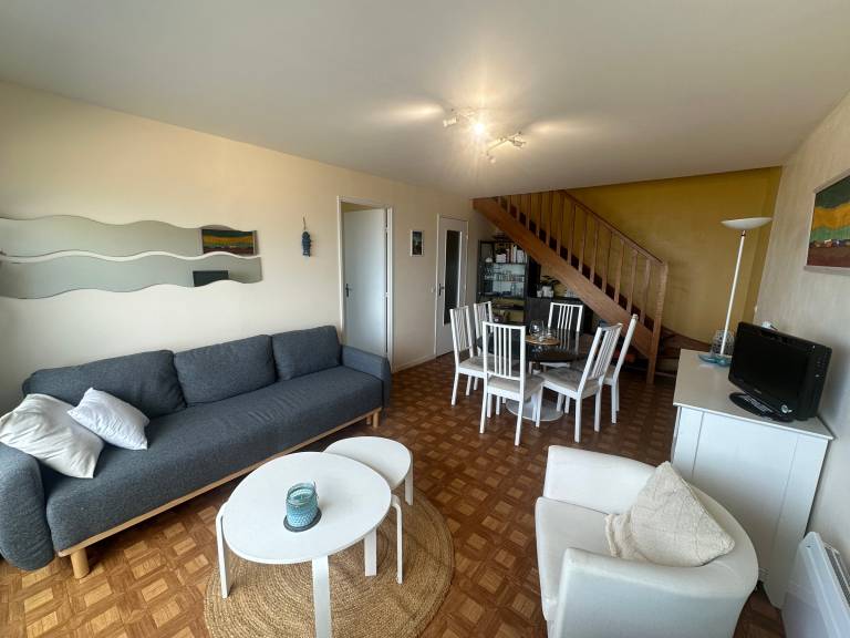 Rental apartment with 2 rooms for 4 persons — photo 3
