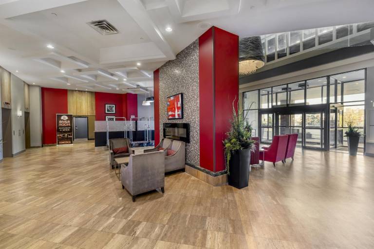 Best Western Plus Waterfront Hotel — photo 4