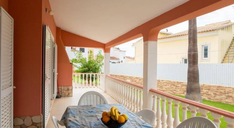 Villa with barbecue, pool & jacuzzi — photo 5