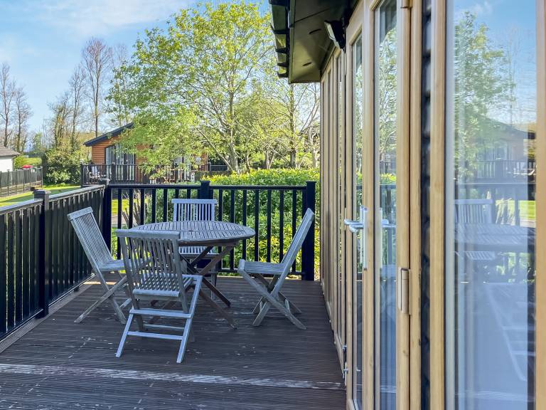 Child-friendly cottage with terrace & garden | River view | Dogs allowed — photo 2