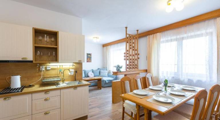 Beautiful serviced apartment with sauna, garden & terrace | Pet-friendly — photo 2