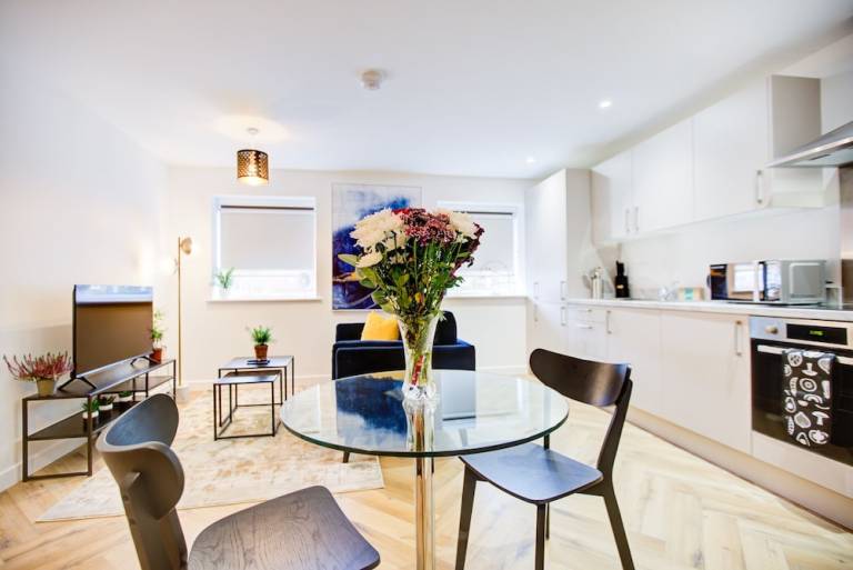 Apartment Sutton