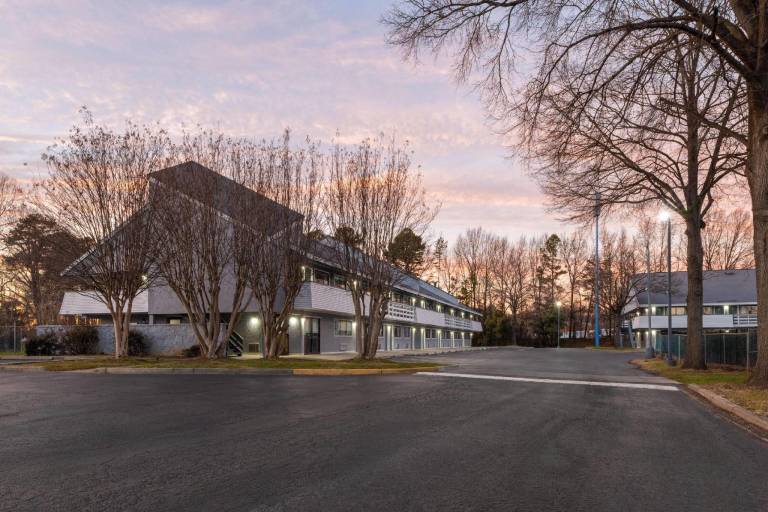 Days Inn by Wyndham Charlotte University — photo 4
