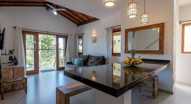 Vacation home with pool, yard & jacuzzi — photo 4