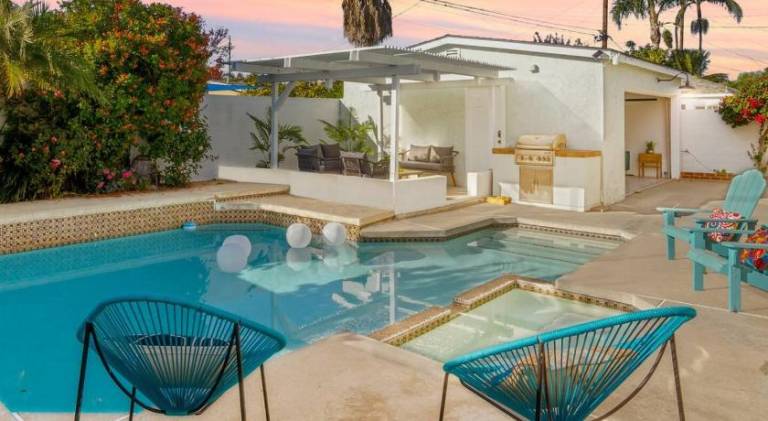 House with private pool & garden — photo 4