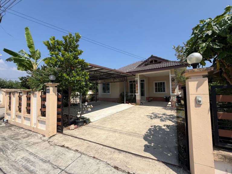 House near natureบ้านใกล้ธรรมชาต in Rayong