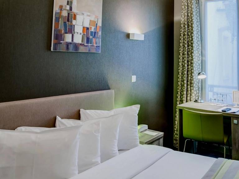 Hotel 29 Lepic in Gennevilliers