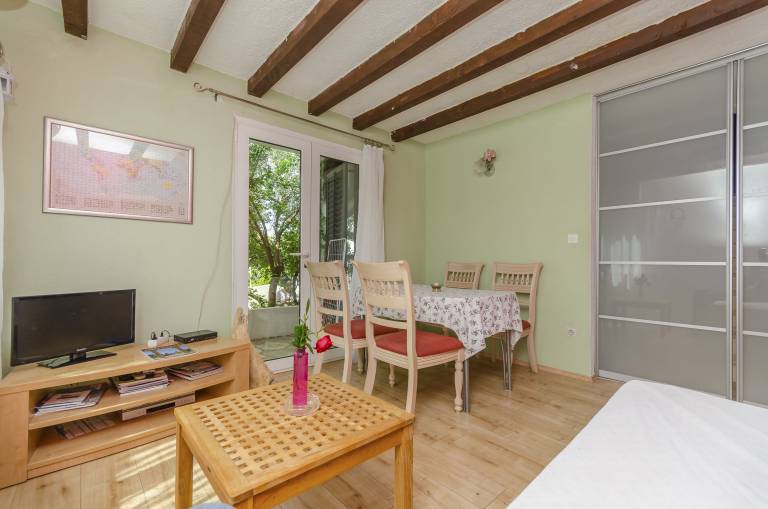 Apartman Okrug Gornji