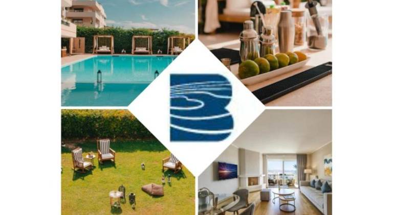 Serviced apartment with yard, pool & patio in Vari-Voula-Vouliagmeni