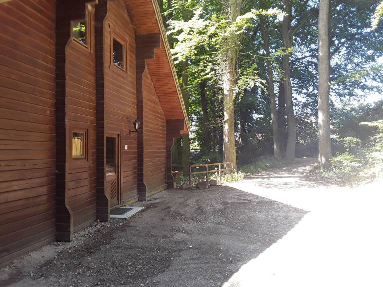 Fully equipped house with BBQ, garden & patio | Pets allowed — photo 2