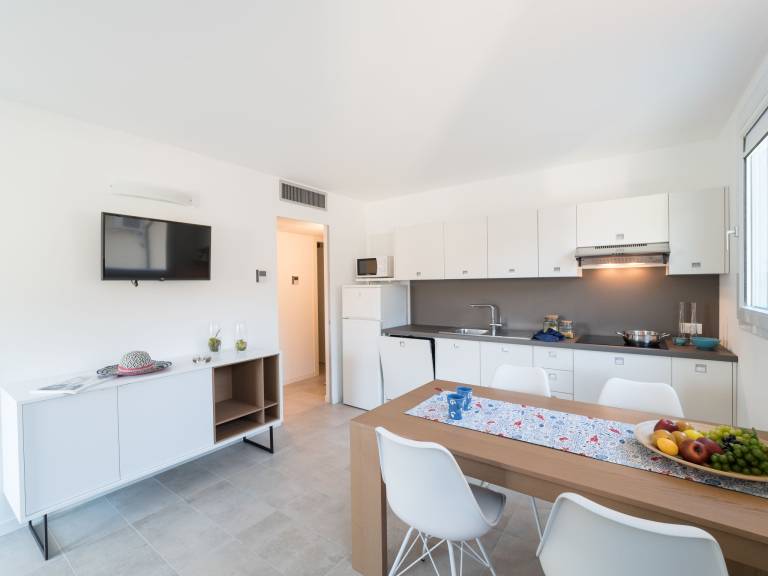 Holiday apartment with 2 rooms for 5 persons — photo 3