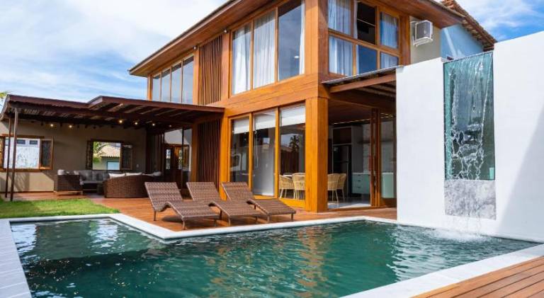 Vacation home with pool in Porto Seguro