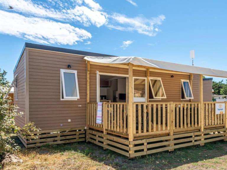 Mobile home with heated pool & patio — photo 4