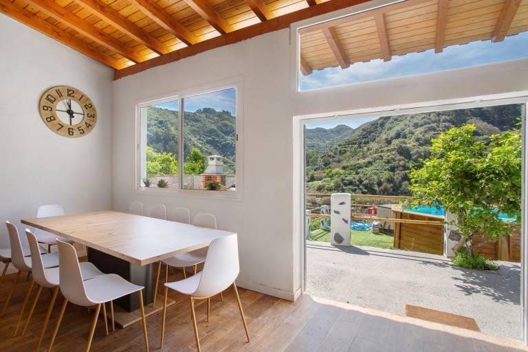 Vacation Home 'Casa Cueva' with Mountain View, Private Pool and Wi-Fi — photo 4