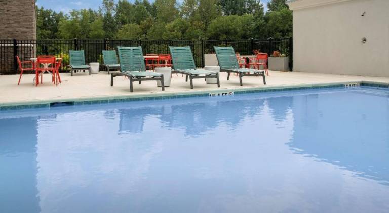 Tru by Hilton Charlotte Airport Lake Pointe — photo 5