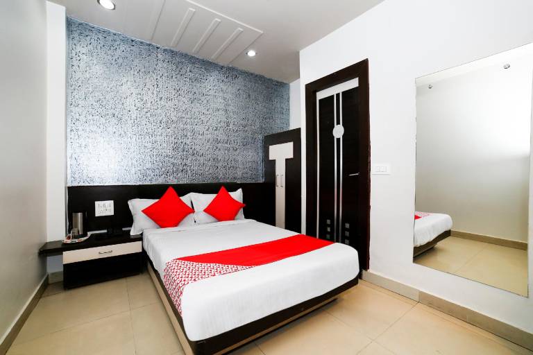 Collection O Om Residency in Gwalior