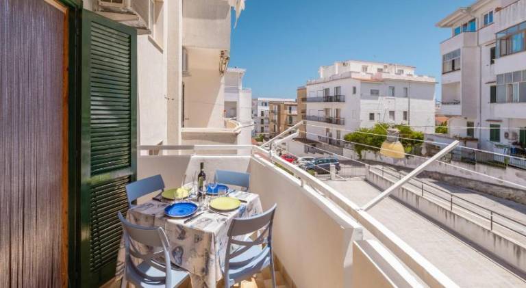 Holiday apartment with patio — photo 5
