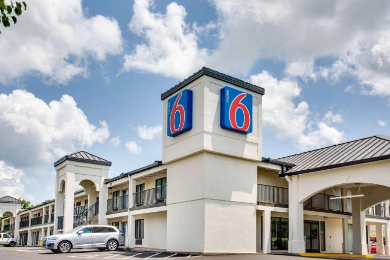 Motel 6 White House, TN in White House, TN