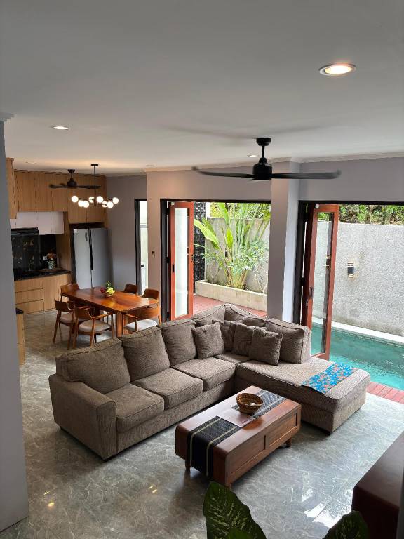 House with patio in Pecatu