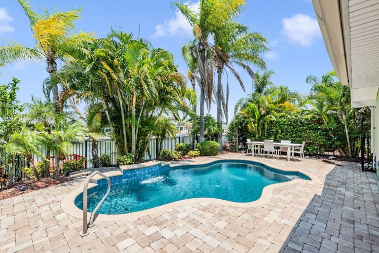 House Dana Shores