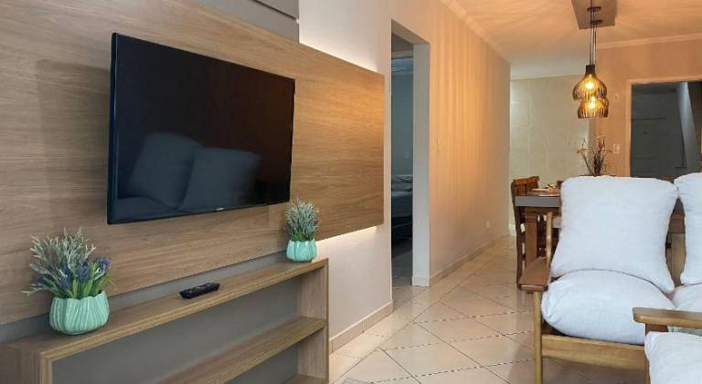 Apartment with pool | Beach nearby | Pets allowed in Ubatuba