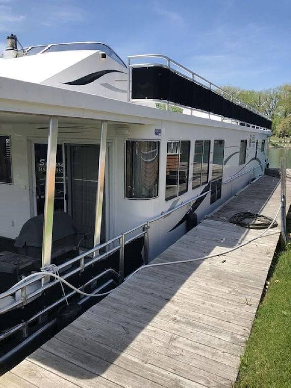 Houseboat Geneva