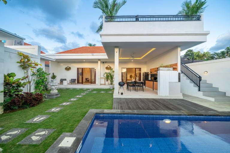 Wonderful villa with yard, patio & private pool | Perfect for remote work | Pets allowed in Canggu