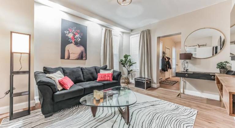 Holiday apartment | Dogs allowed in Allentown, PA