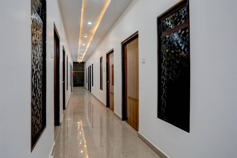 Hotel O R P HOTEL AND GUEST HOUSE