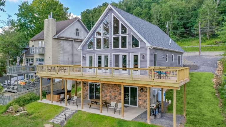 House  Deep Creek Lake
