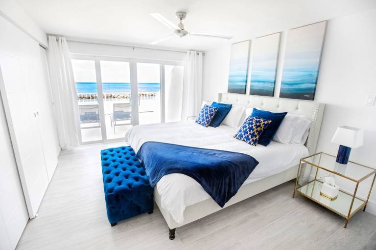 Resort Seven Mile Beach