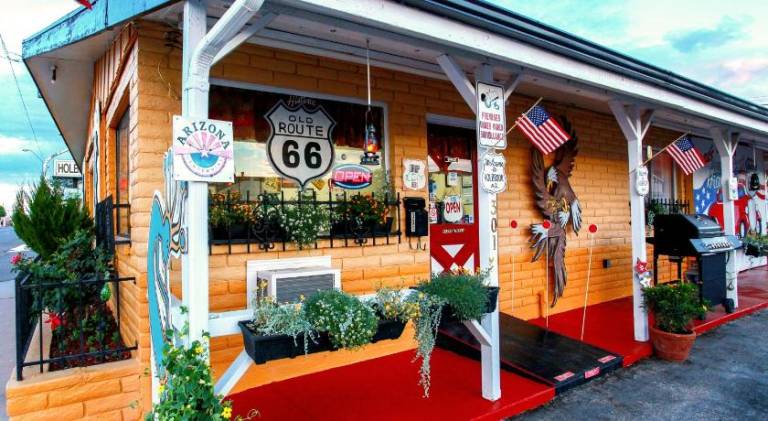 Brad's Desert Inn in Holbrook, AZ