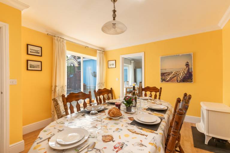 Family-friendly nice cottage with terrace & yard | Water view | Close to the beach | Suitable for remote work | Pets allowed — photo 2