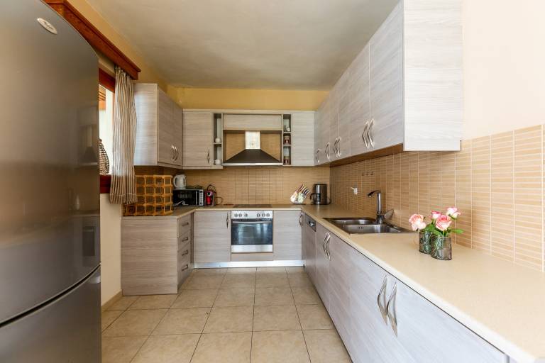 Family-oriented villa with garden, terrace & BBQ | Next to the beach | Pets allowed — photo 4