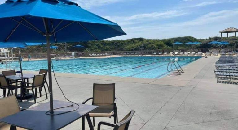 Nice vacation home with pool | Beach nearby | Pets allowed — photo 3