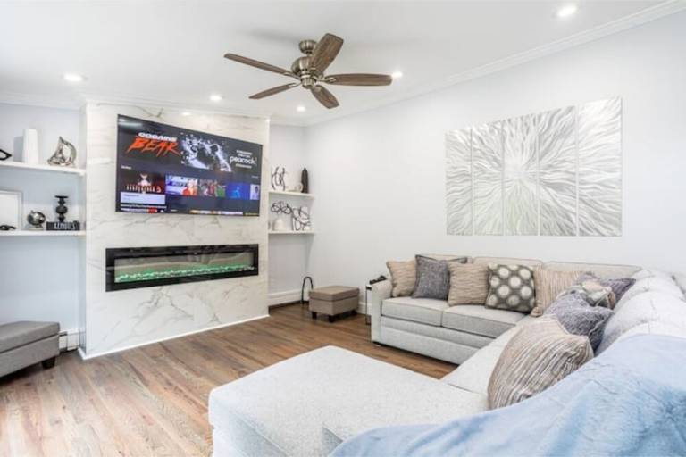 Apartment  South Huntington