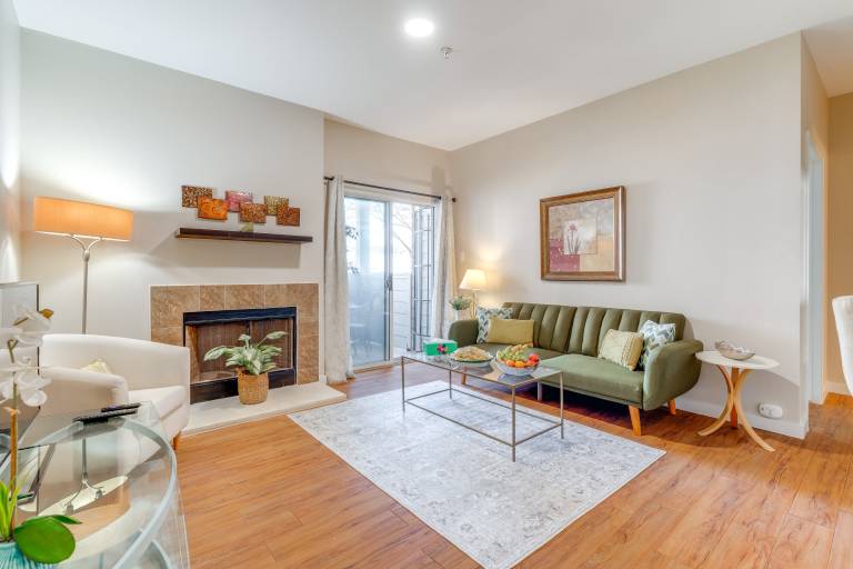 The Cozy Domain Austin Apartment w Pool Access